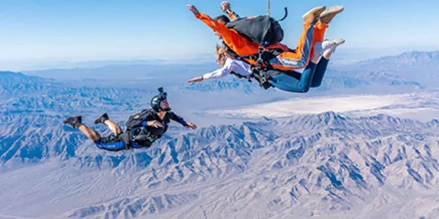 Las Vegas Skydive Experience with Hotel Pickup - Image 3