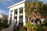 New Orleans Garden District Walking Tour thumbnail 5