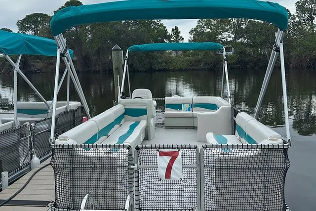 Merritt Island Pontoon Boat Rental 4 hr - Image 1