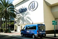 Los Angeles Airport Transfer to Anaheim thumbnail 2