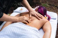 Waikiki Full Body Massage thumbnail 1