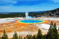 Yellowstone Grand Prismatic Self-Guided Walking Tour thumbnail 2