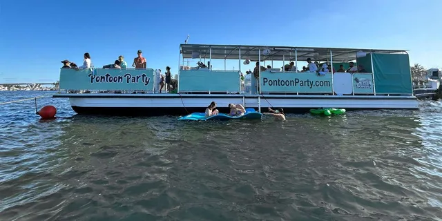 Fort Lauderdale Boozy Boat Tour - Image 6