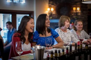 Seattle Snoqualmie Falls & Wine Day Tour