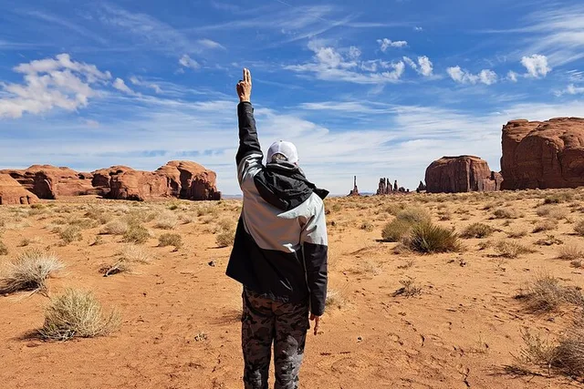Las Vegas Antelope Canyon, Monument Valley & Horseshoe Bend Tour - Image 5
