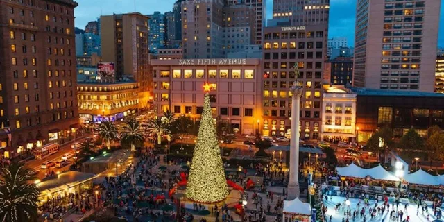 San Francisco Holiday Lights Tour with Hot Chocolate - Image 2