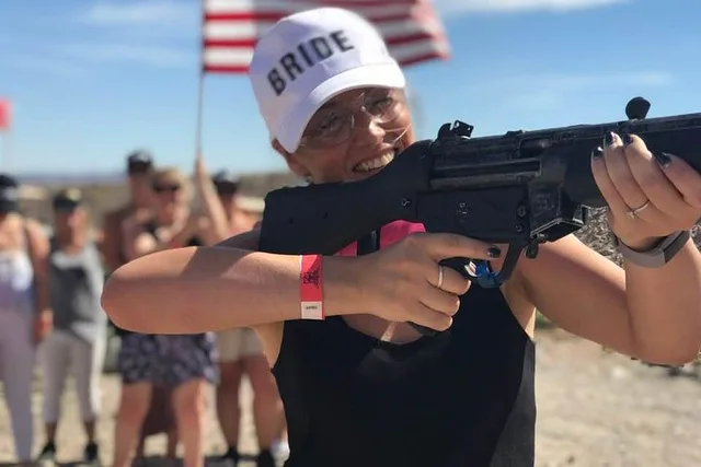 Las Vegas Machine Gun Shooting Experience with Lunch - Image 2