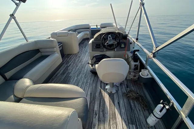 Fort Lauderdale Pontoon Boat Tour - Image 6