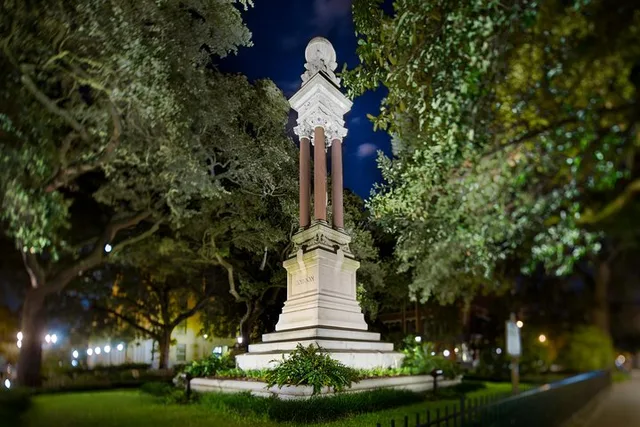 Savannah Walking Ghost Tour - Image 2