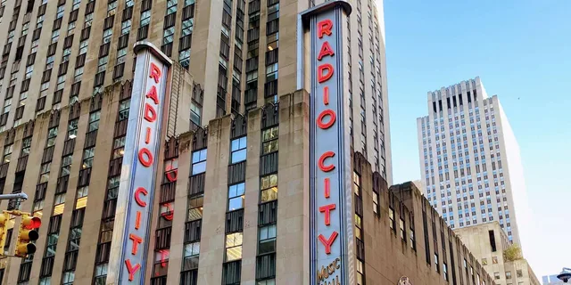 Midtown Manhattan Walking Tour - Image 2