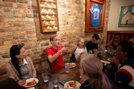 Chicago Loop Food Tour: Pizza, Dogs & Local Flavor 2 hr thumbnail 4