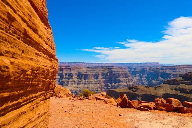 Las Vegas Grand Canyon West Private Tour - Image 3