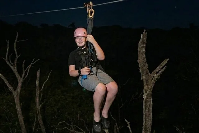 Honolulu Night Zipline Adventure 75 Min - Image 4