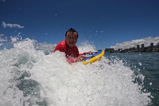 Waikiki Bodyboarding Private Lesson with Shuttle - Image 1