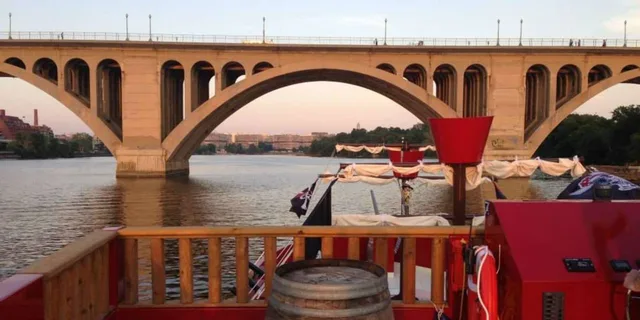 Washington DC Pirate Ship Cruise with Open Bar - Image 6