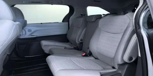 Nashville Airport to Downtown Private Transfer - Image 4