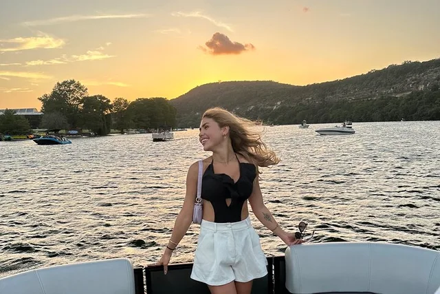 Austin Sunset Boat Cruise - Image 1