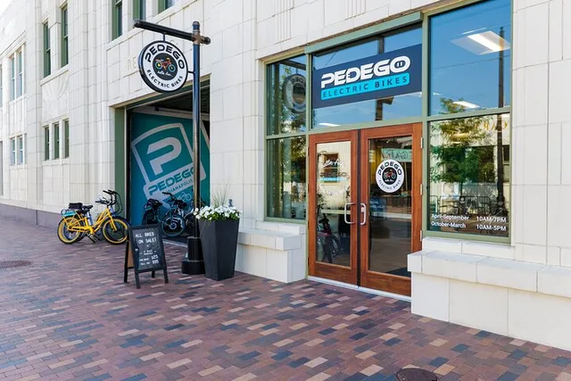Indianapolis E-Bike Tour with Brews - Image 2