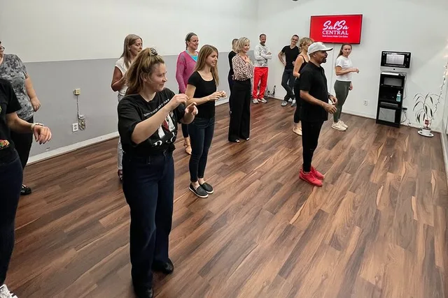 Miami Salsa or Bachata Class - Image 1