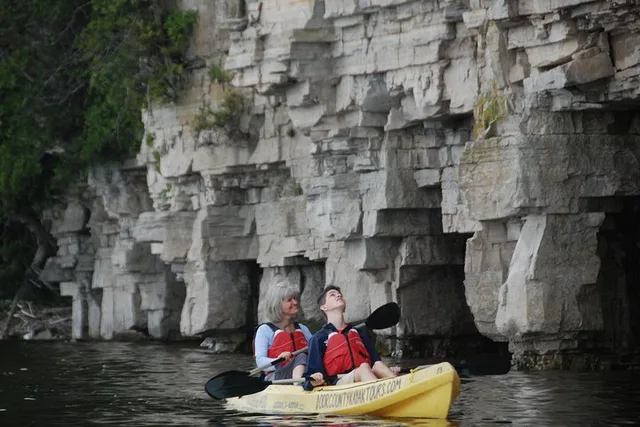 Door County Bluff Kayak Tour - Image 1