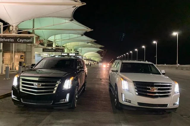 Denver Limo Transfer to Vail - Image 3