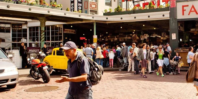 Seattle Pike Place Market and Downtown Tour 1.5 hr - Image 3
