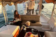 Newport Beach Electric Boat Rental thumbnail 5