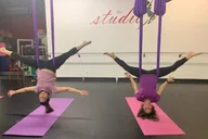 Savannah Aerial Yoga Experience 60 min thumbnail 3
