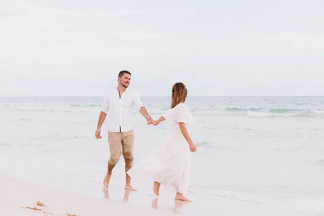 Watercolor Beach Vacation Photoshoot - Image 4