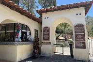 Catalina Haunted Hiking Tour thumbnail 2