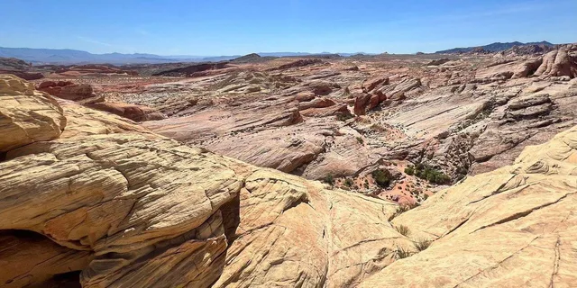 Las Vegas Valley of Fire Guided Tour - Image 3