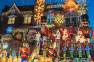 New York Dyker Heights Christmas Lights Tour 5 hr thumbnail 4