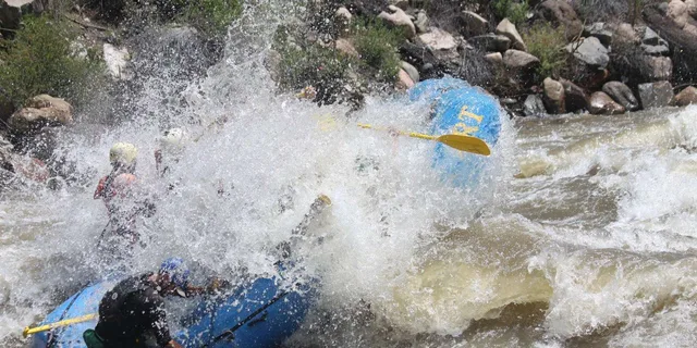 Cañon City Rafting Tour in Royal Gorge 7.5 hr - Image 3
