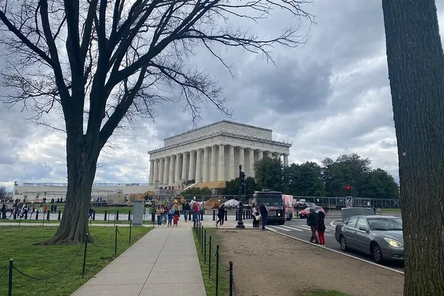 Washington DC Private Tour 4 hr - Image 3