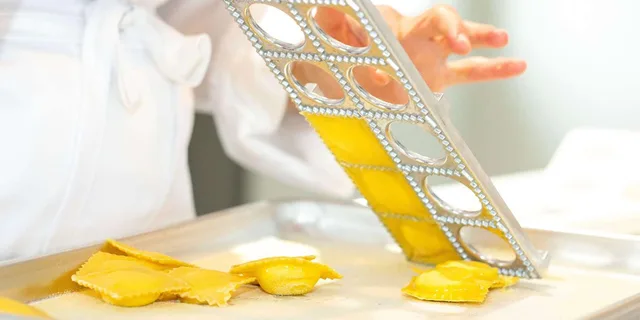 Las Vegas Pasta Making Class at Local Tavern 2 hr - Image 1