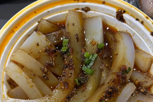 Brooklyn Food Tour in Bensonhurst 2 hr - Image 4
