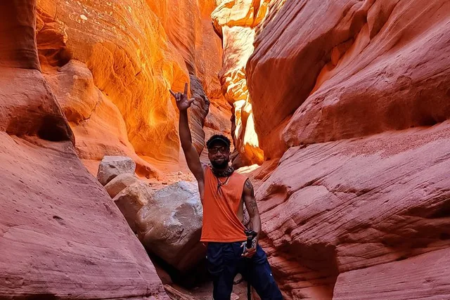 Kanab Slot Canyon Guided Tour - Image 6