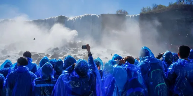 Niagara Falls Illumination Tour with Maid of the Mist - Image 5