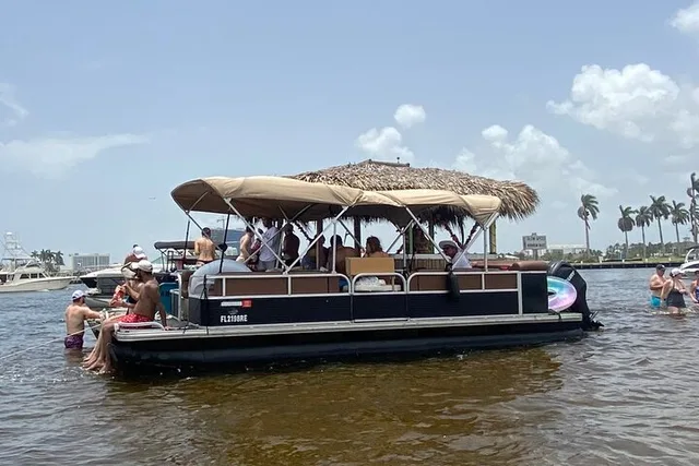Fort Lauderdale Pontoon Boat Getaway - Image 2