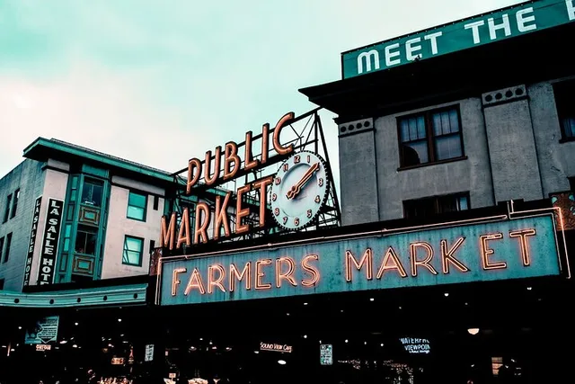 Seattle Tour - Image 3