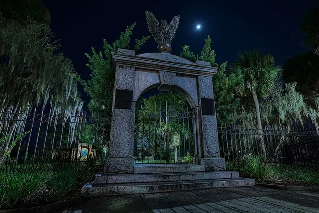 Savannah Ghost Hunt Experience - Image 3
