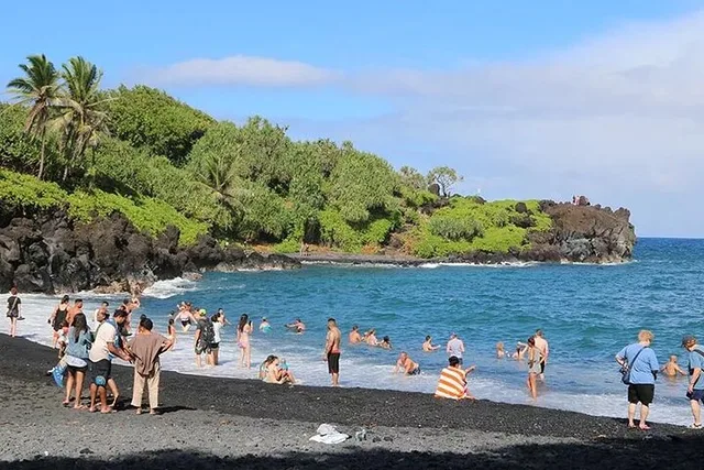 Maui Road to Hana Tour with Scenic Stops - Image 2