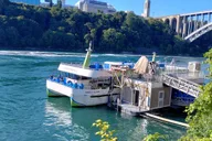 Niagara Falls Boat and Cave Tour with Shuttle thumbnail 3