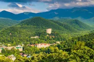 Great Smoky Mountains Elkmont Historic District Tour thumbnail 3