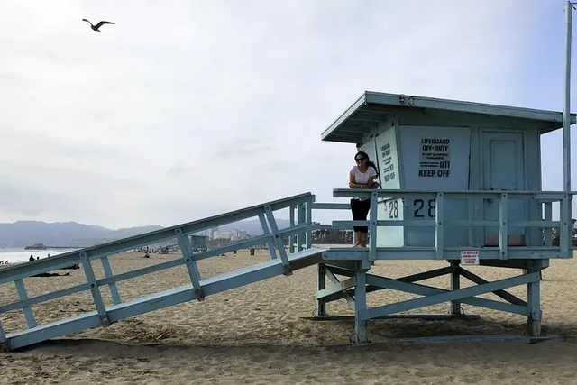 Santa Monica and Venice Beach E-Bike Tour - Image 6