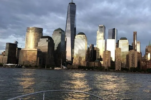 New York City Sunset Boat Tour - Image 6