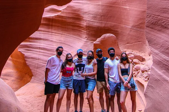 Page Lower Antelope Canyon Hiking Tour 1 hr - Image 1