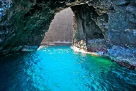 Kauai Nā Pali Coast Zodiac Raft and Snorkeling thumbnail 6