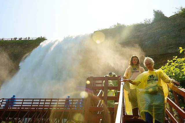 Niagara Falls Maid of the Mist and Cave of the Winds Tour - Image 1