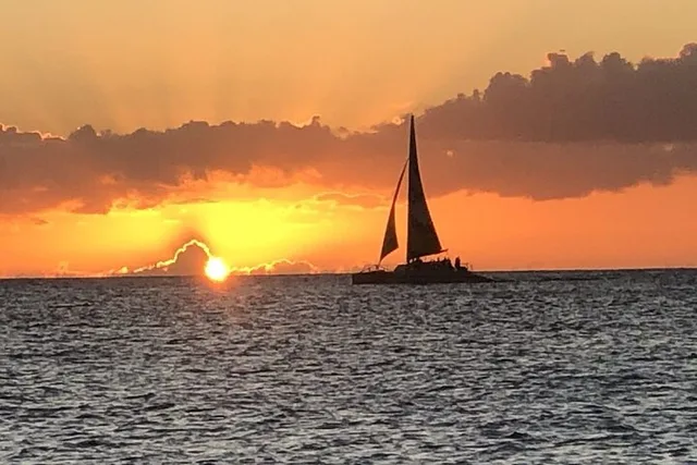 Honolulu Sunset Sail - Image 5